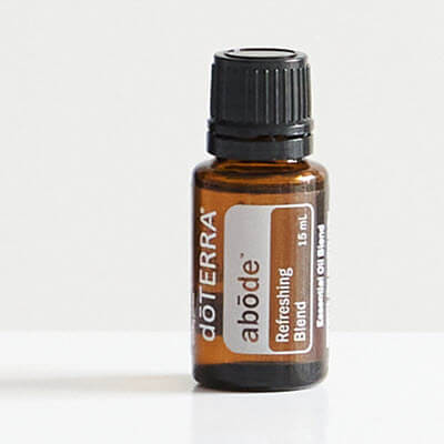 Flacon d'huille essentielle doterra abode